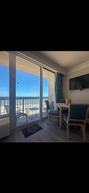 Surf N Sun spectacular oceanfront studio w/balcony