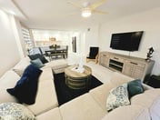 Stylish beach condo 2 bed 2 bath panoramic balcony