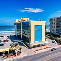 Daytona Beach Adjoining OceanView Modern Units