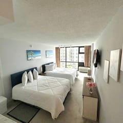 Charming Oceanview Studio w/pool