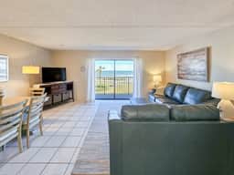 Spacious Ormond Oceanfront 3 bedroom Condo - Image 4