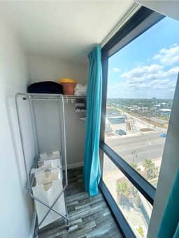 Coastal 2 queen Unit w/kitchenette, pool, tiki bar - Image 5