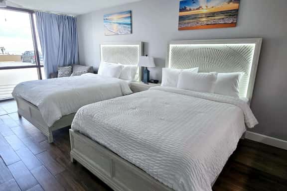Oceanview 2 Studios adjoining w/pool, kitchenettes - Image 1