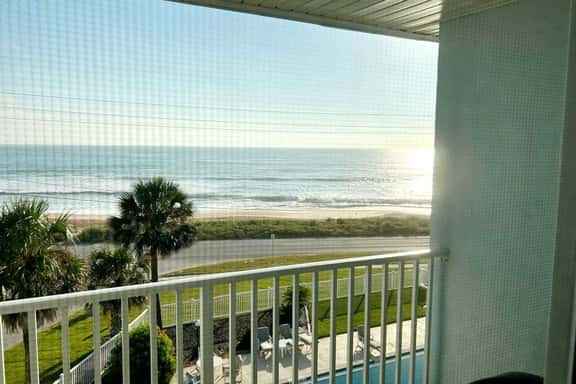 2 bdrm Ormond Beachside Luxury Townhouse w/pool - Image 1