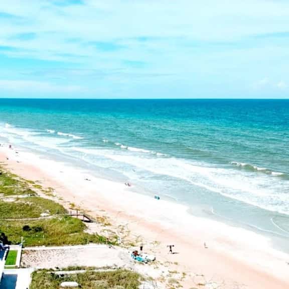Quiet direct oceanfront 2 bed 2 bath condo w/pool - Image 1
