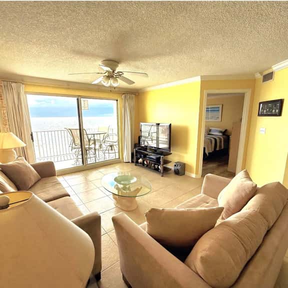 Updated Ormond Beach Direct Oceanfront Condo - Image 1