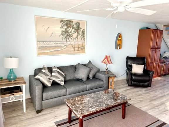 2 bdrm Ormond Beachside Luxury Townhouse w/pool - Image 4